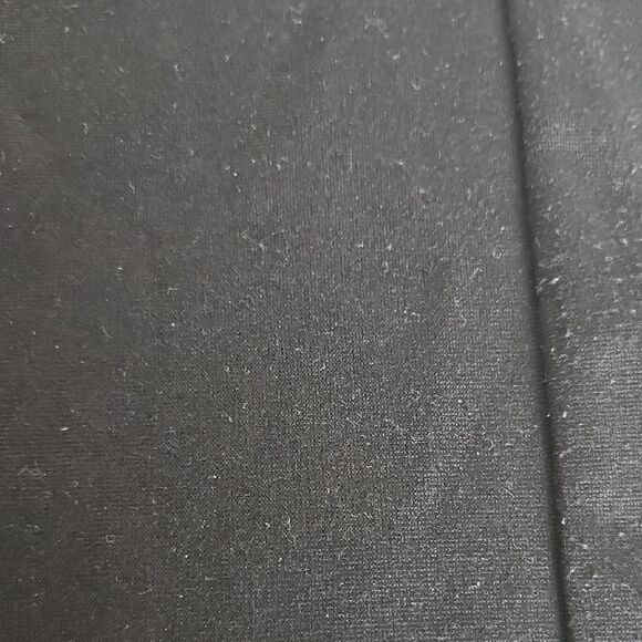 Elegant Black Sleeveless Top - Picture 6 of 16